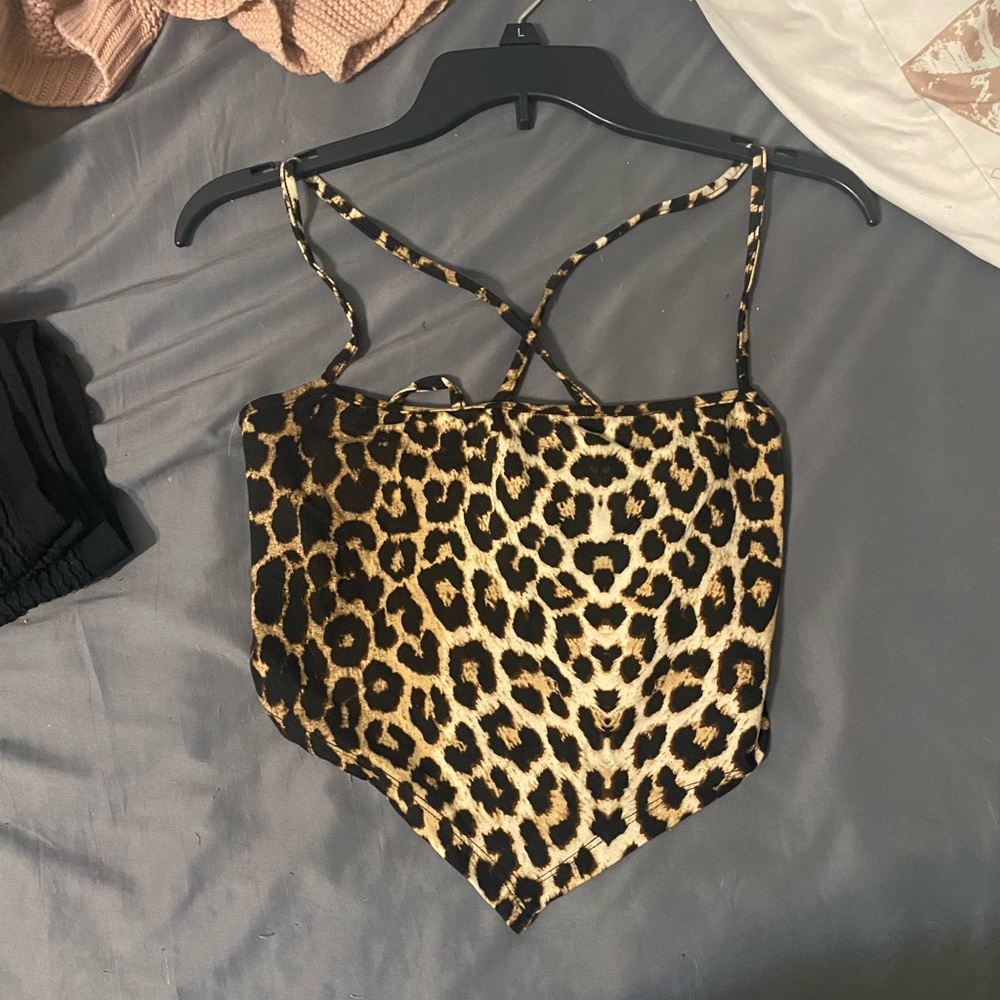 Leopard print Crop lace back top